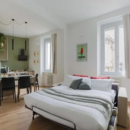 The Rent - Spacious And Renovated Two-bedroom Downtown Apartman