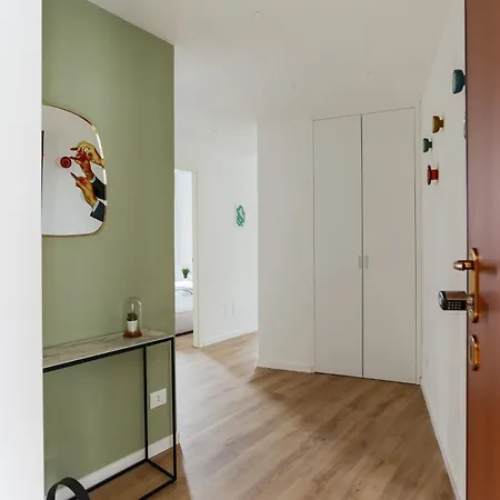 Apartman The Rent - Spacious And Renovated Two-bedroom Downtown *