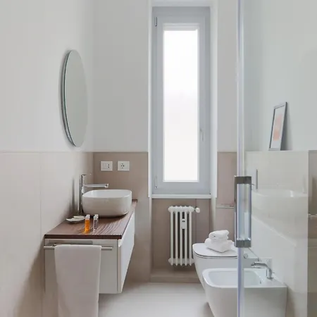 The Rent - Spacious And Renovated Two-bedroom Downtown Apartman *