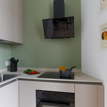 Daire The Rent - Spacious And Renovated Two-bedroom Downtown *